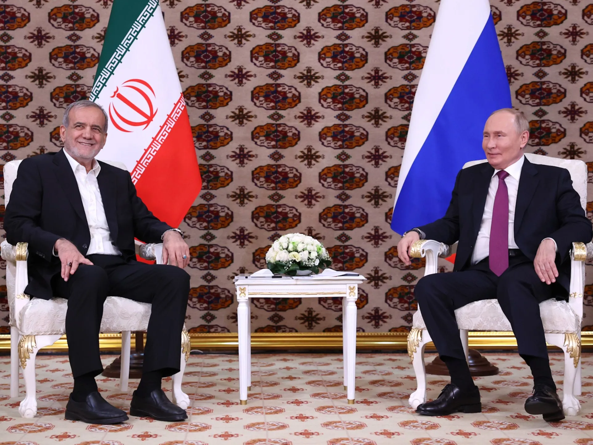 تطورات الوضع في الشرق الأوسط.. بوتين يتصل بنظيره الإيراني