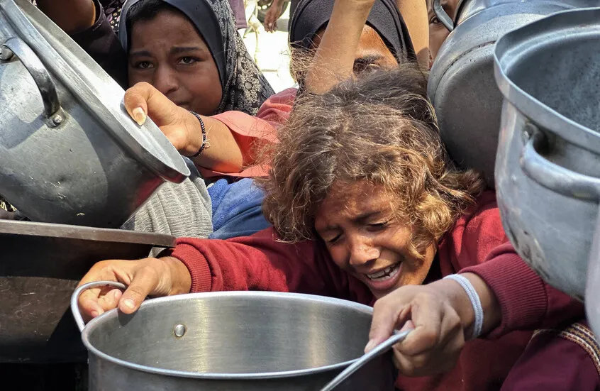 شاهد عيان سجل مقطع فيديو يوثق إطلاق متعاقدين أمريكيين النار على فلسطينيين