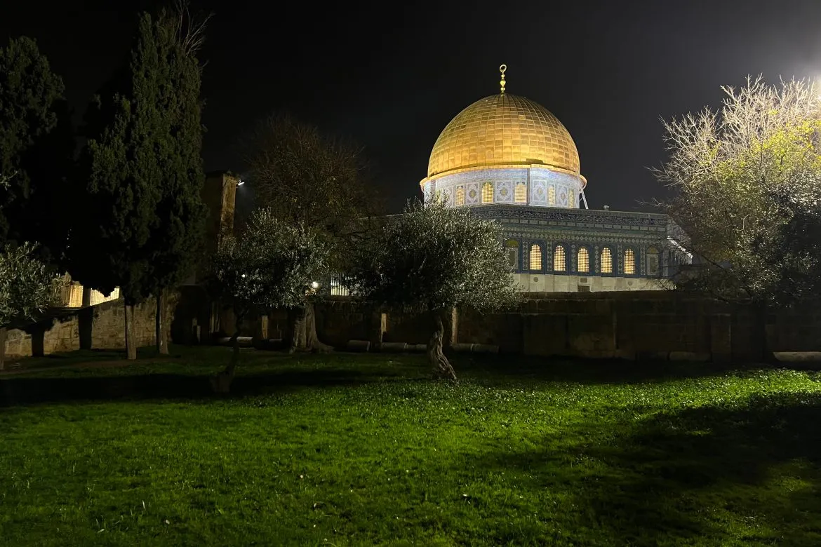 الجزائر ودول عربية وإسلامية تدين افتتاح سفارة مزعومة لأرض الصومالفي القدس