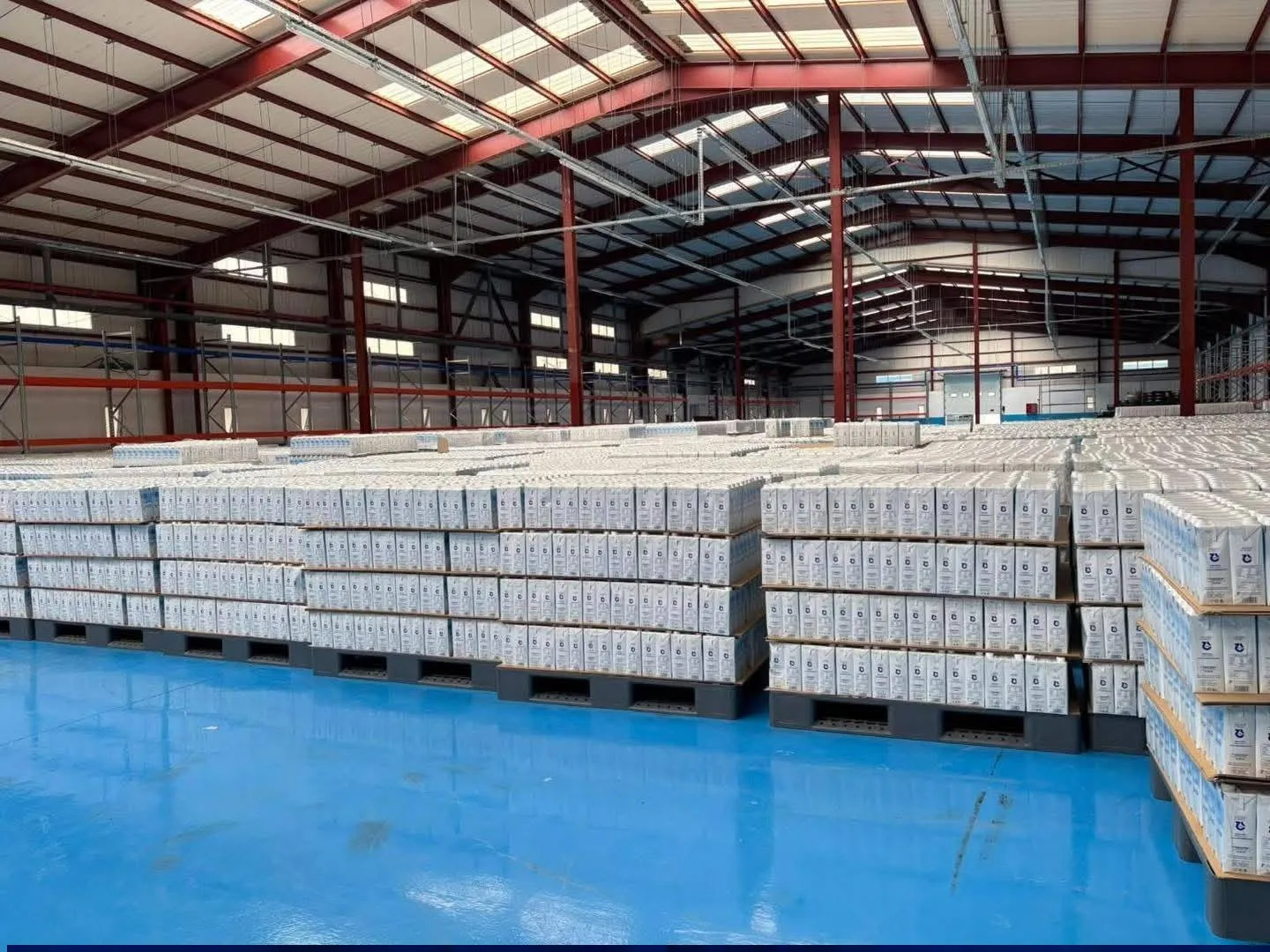 مجمع جيبلي يطلق ملبنة بالرويبة لدعم شعبة الحليب