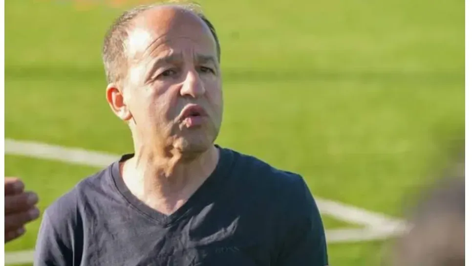 حكيم مدان يعلن استقالته من شبيبة القبائل