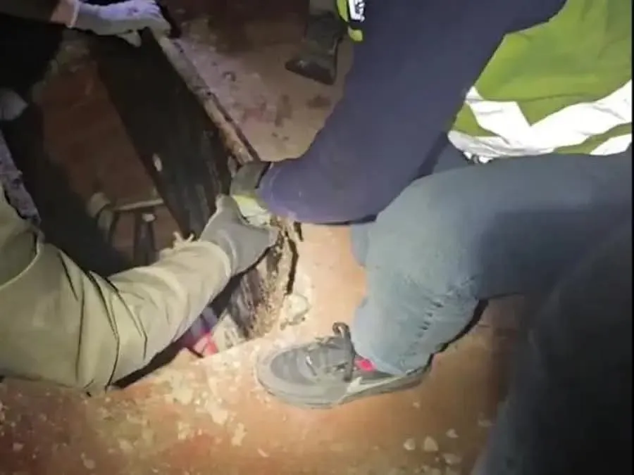 وكالة الأنباء الجزائرية: اكتشاف نفق سري لتهريب الحشيش من المغرب