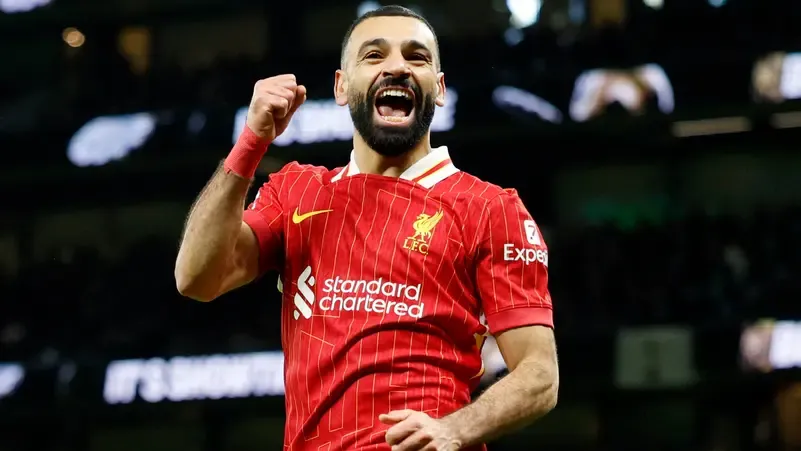 صدمة في أنفيلد: صلاح مهدد بالغياب عن 10 مباريات بعد قرار فيفا الجديد