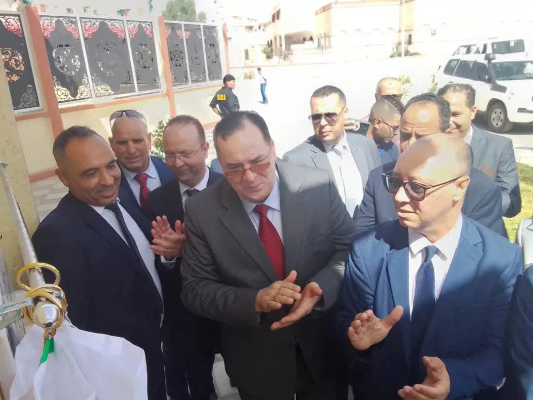 تدشين المقر الجديد للإذاعة الجزائرية من بشار وبني عباس