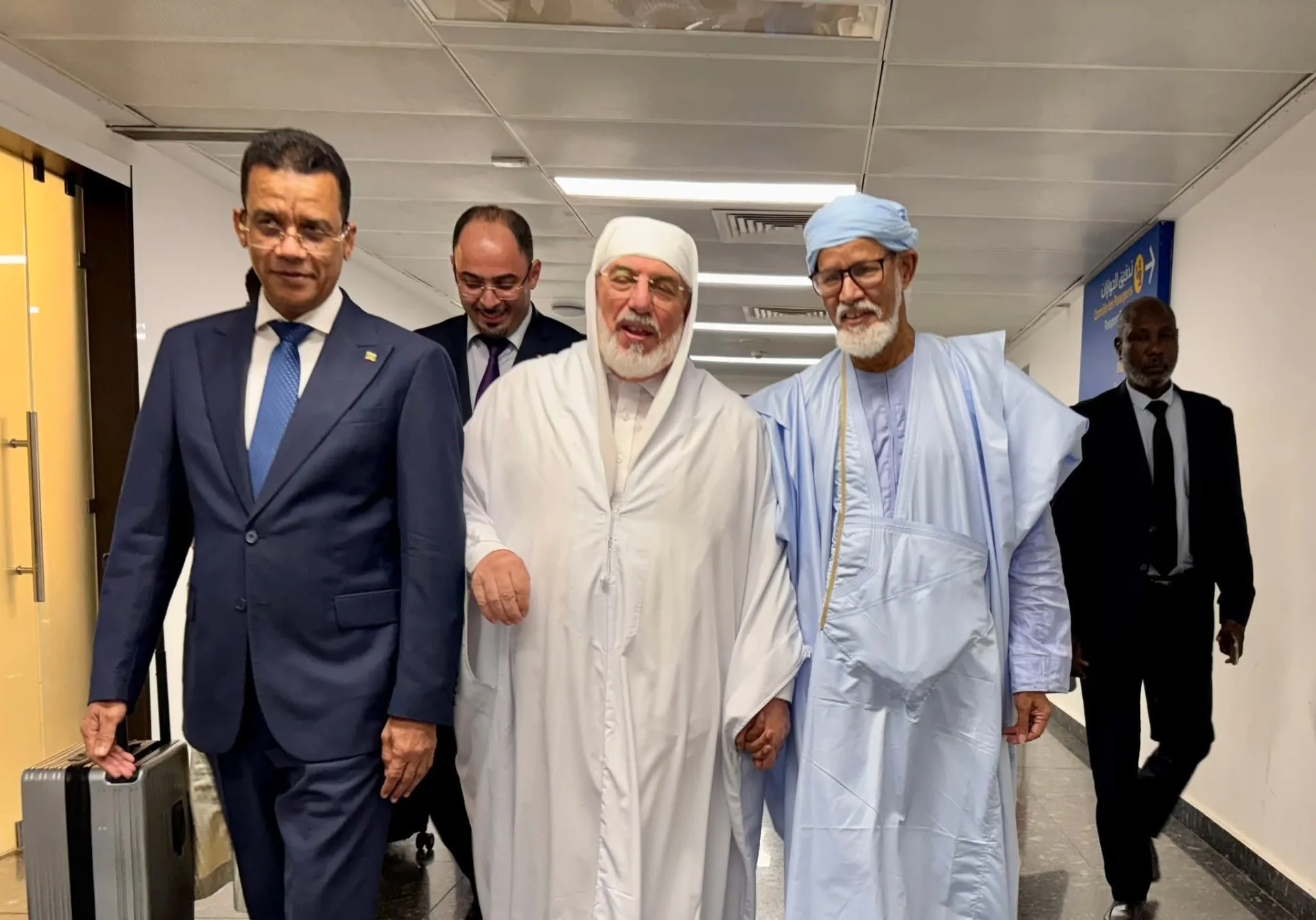 عميد جامع الجزائر يشارك في مؤتمر السيرة النبوية بنواكشوط