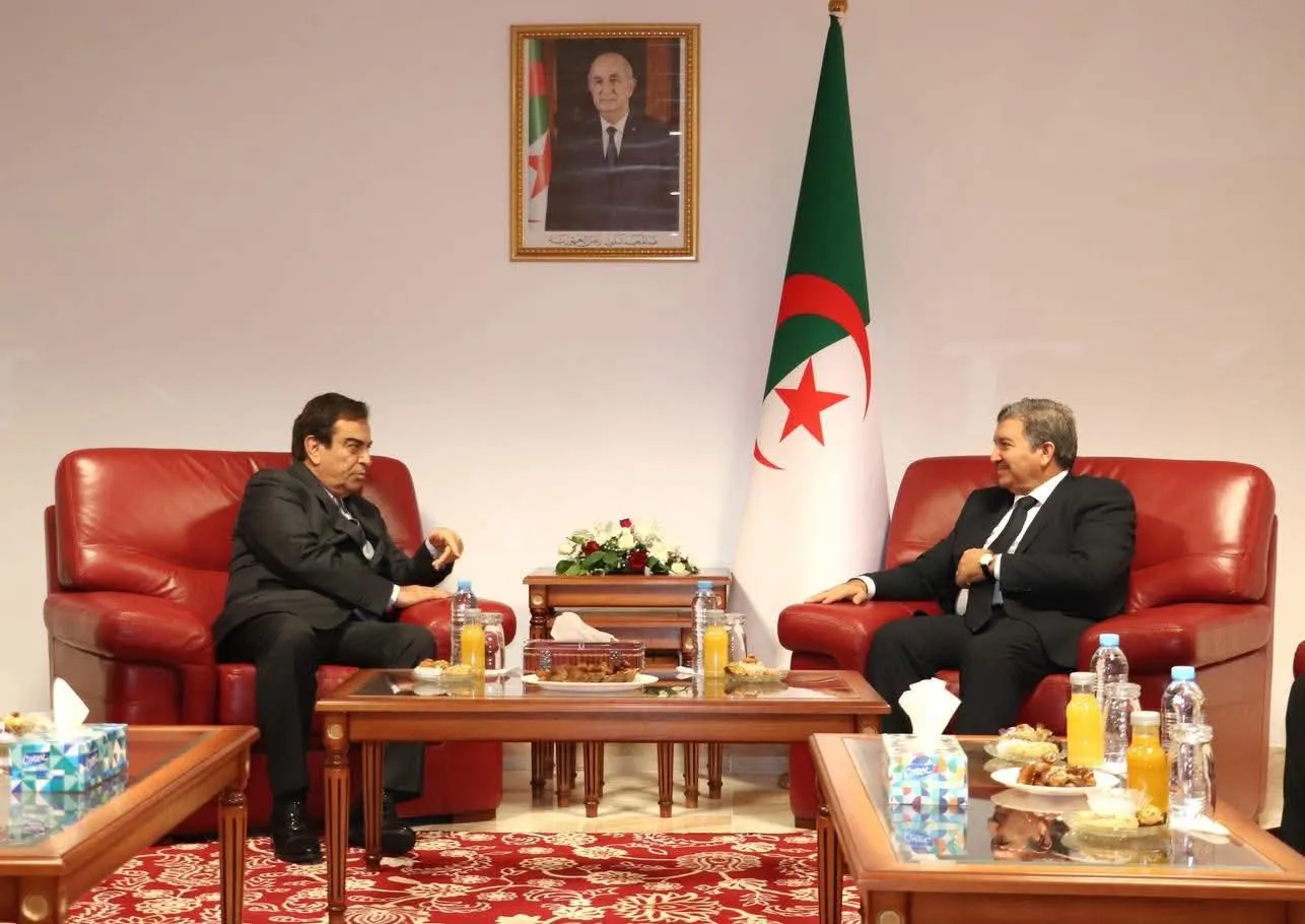 وزير الاتصال يستقبل الإعلامي اللبناني جورج قرداحي