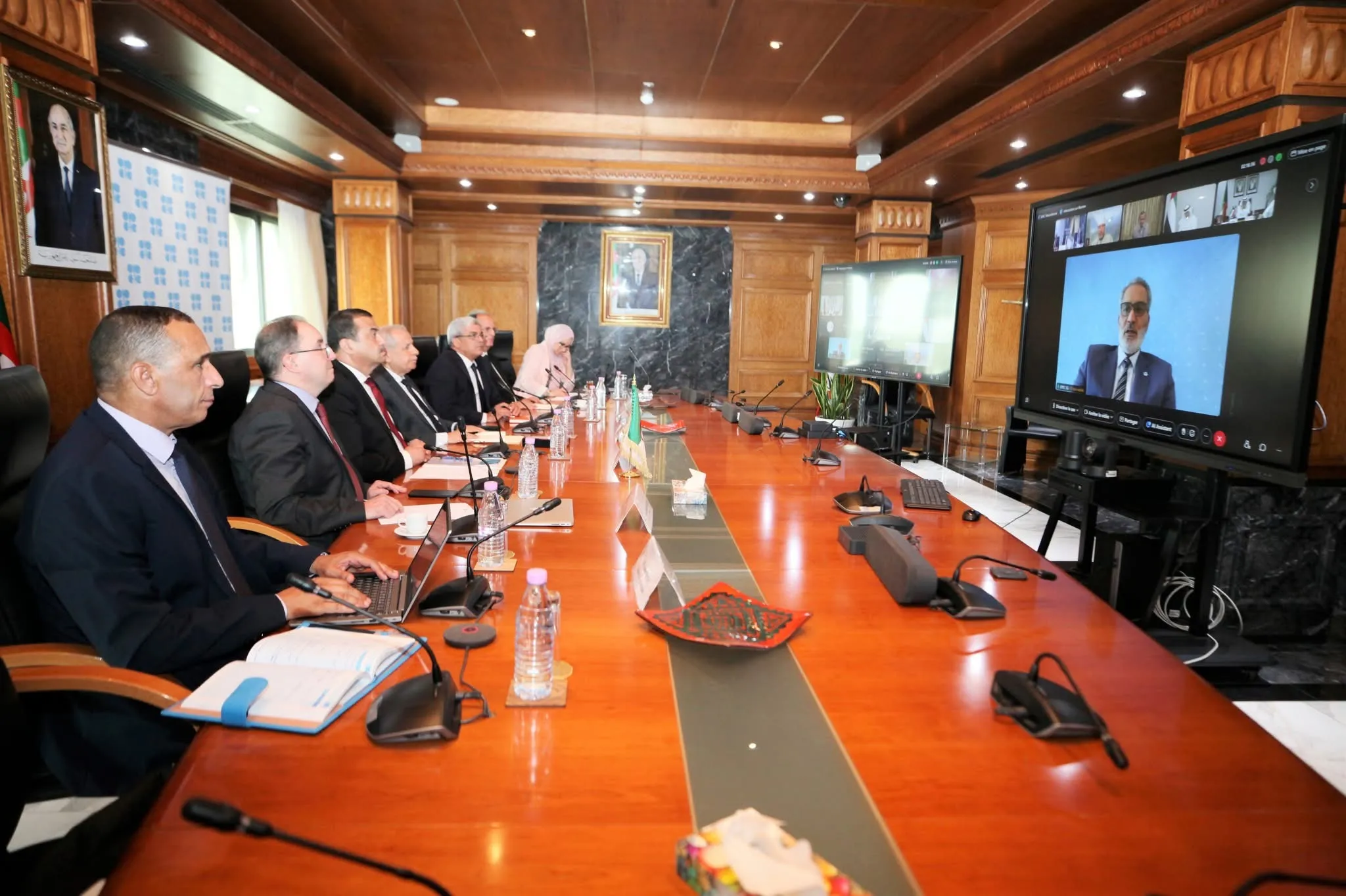 أوبك+: الجزائر وسبع دول أخرى تقرر زيادة انتاجها ب137 ألف برميل يوميا