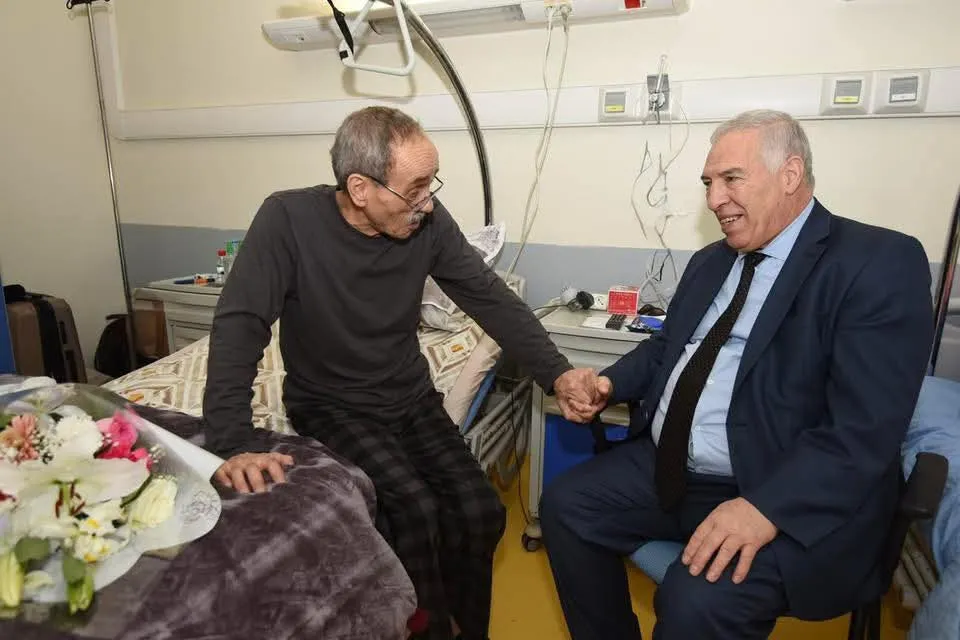 وزير المجاهدين في زيارة اطمئنان لنجل الشهيد مصطفى بن بولعيد