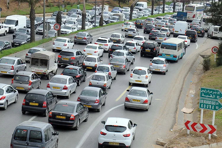 انطلاق حملة وطنية للتعريف بقانون المرور الجديد في الجزائر