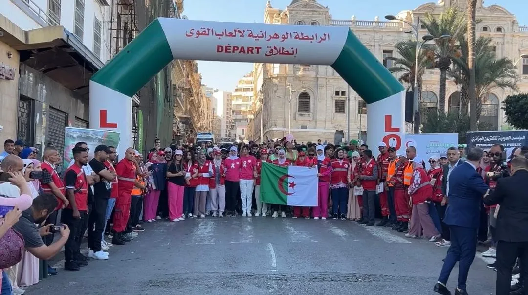 حملاوي تشرف من وهران على الماراتون الوردي