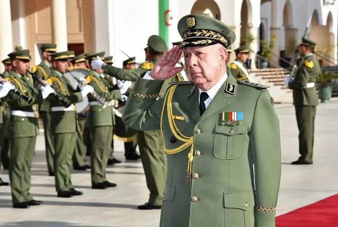 الفريق أول شنقريحة يترأس حفل تقديم تهاني عيد الفطر