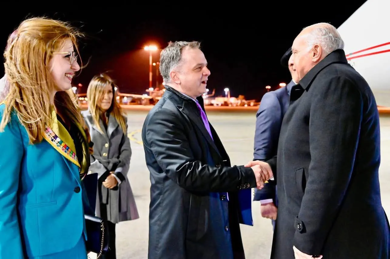 عطاف يحل بالعاصمة اليونانية أثينا