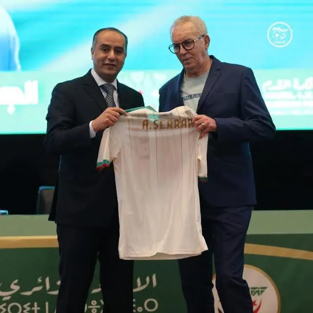 تكريم وجوه رياضية وإعلامية خلال الجمعية العامة لـ”الفاف”