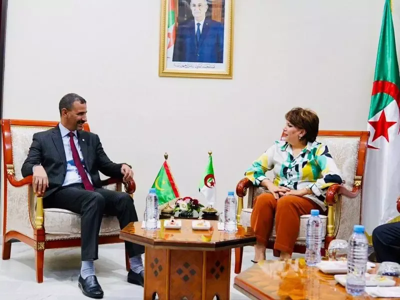 سيلا 2025: بحث سبل تعزيز التعاون الثقافي بين الجزائر وموريتانيا