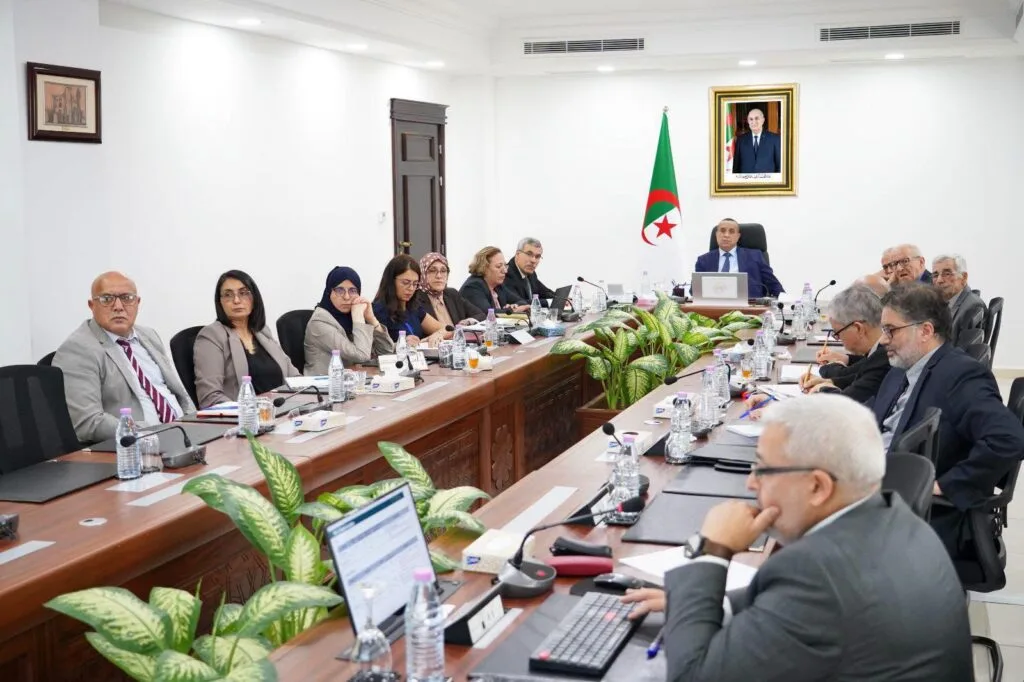 عجال يتابع تقدم خارطة طريق وكالة “NAEMEE”