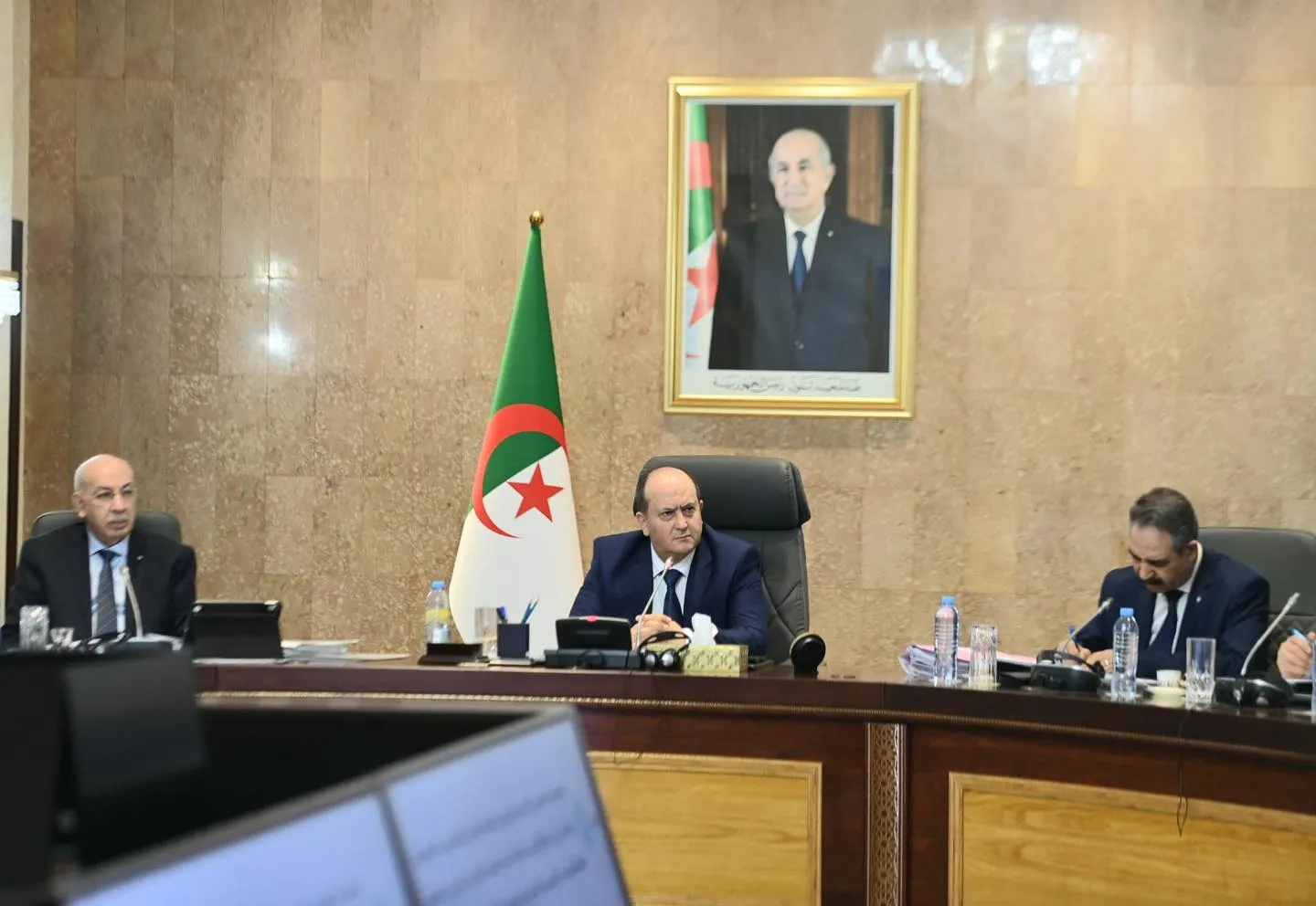 ضمان بيئة معيشية عالية الجودة للمواطنين..ملفات هامة على طاولة الحكومة