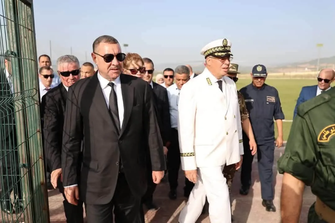 الوفد الوزاري يواصل تقديم التعازي لعائلات ضحايا حرائق الغابات