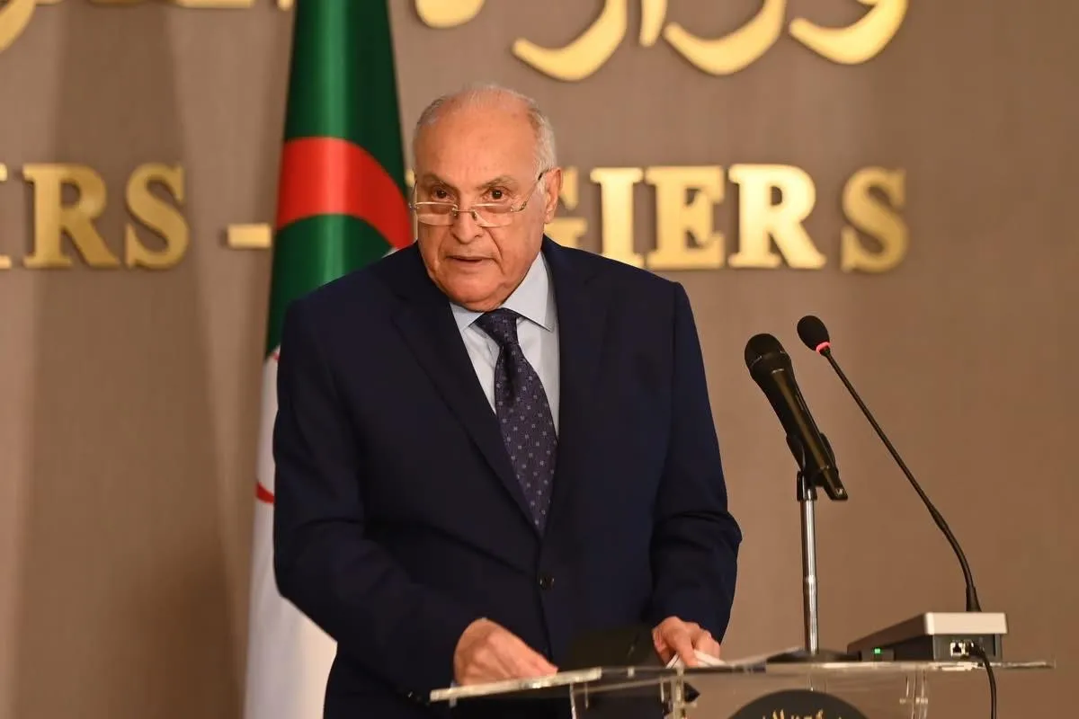 عطاف يؤكد موقف الجزائر الثابت الداعم لوحدة مالي أرضا وشعبا ومؤسسات