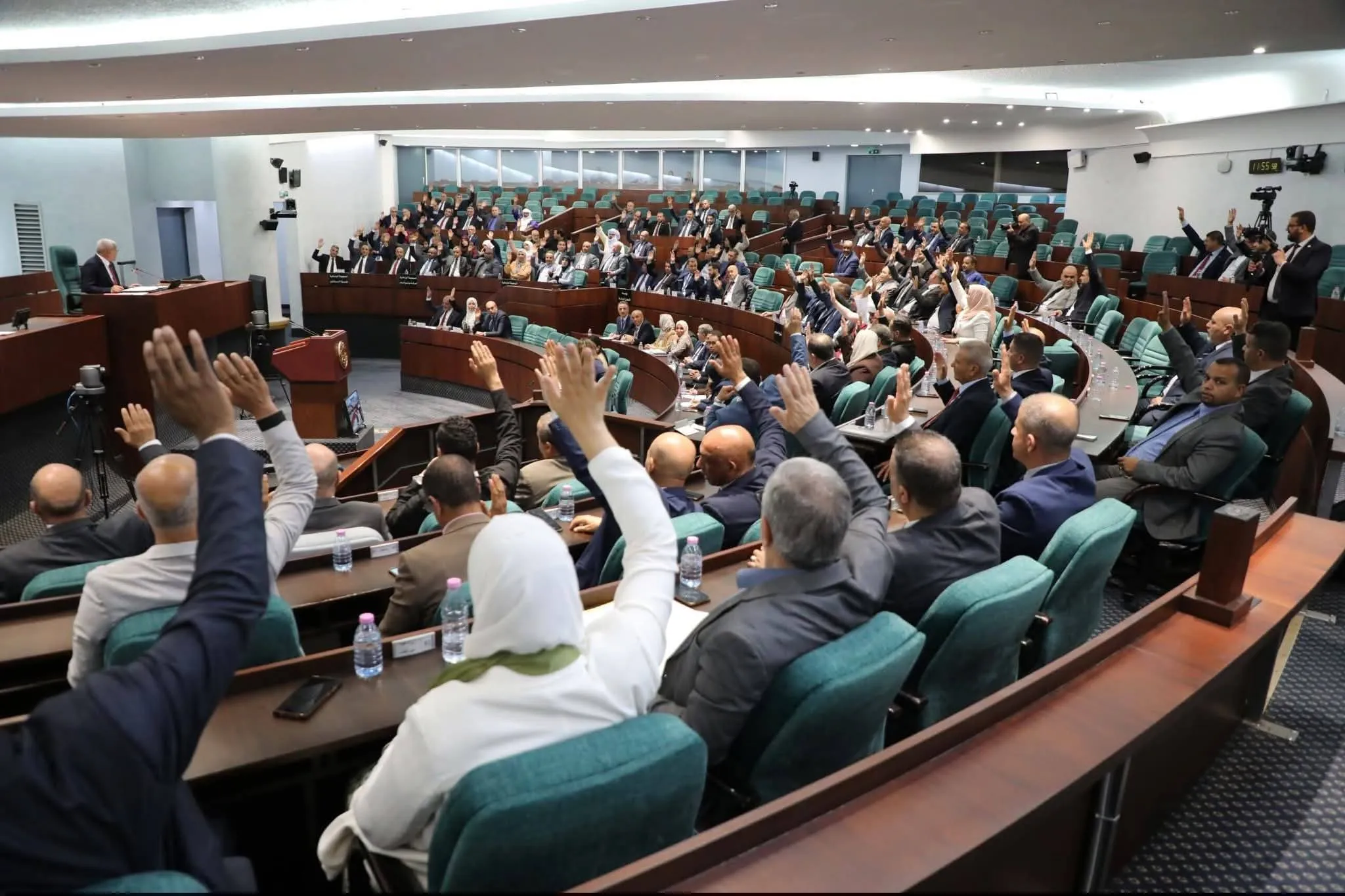 المصادقة على مشروع القانون المتعلق بشروط ممارسة الأنشطة التجارية