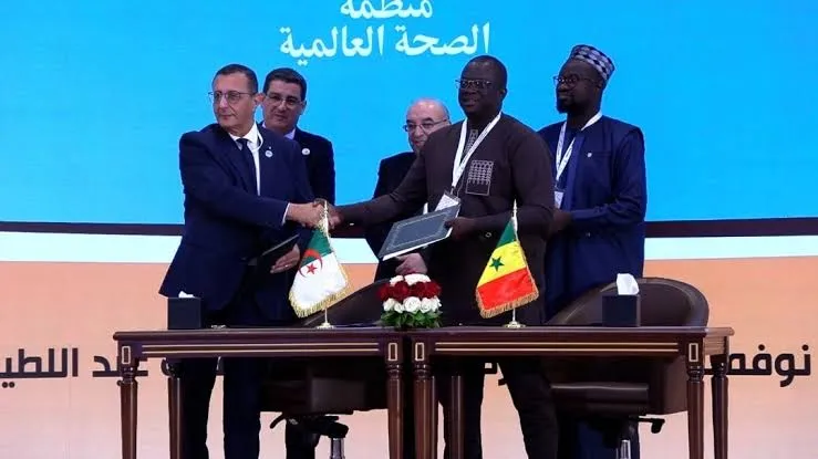 توقيع اتفاقيتين هامتين مع السنغال وتنزانيا في المجال الصيدلاني