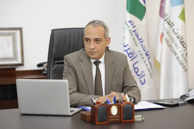 إنهاء مهام الرئيس المدير العام لمؤسسة اتصالات الجزائر عادل بن تومي