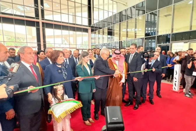 افتتاح صالون الجزائر الدولي للكتاب في نسخته الـ29 بمشاركة واسعة