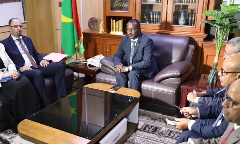 السفير الجزائري يفتح آفاقا جديدة للتعاون القضائي في موريتانيا