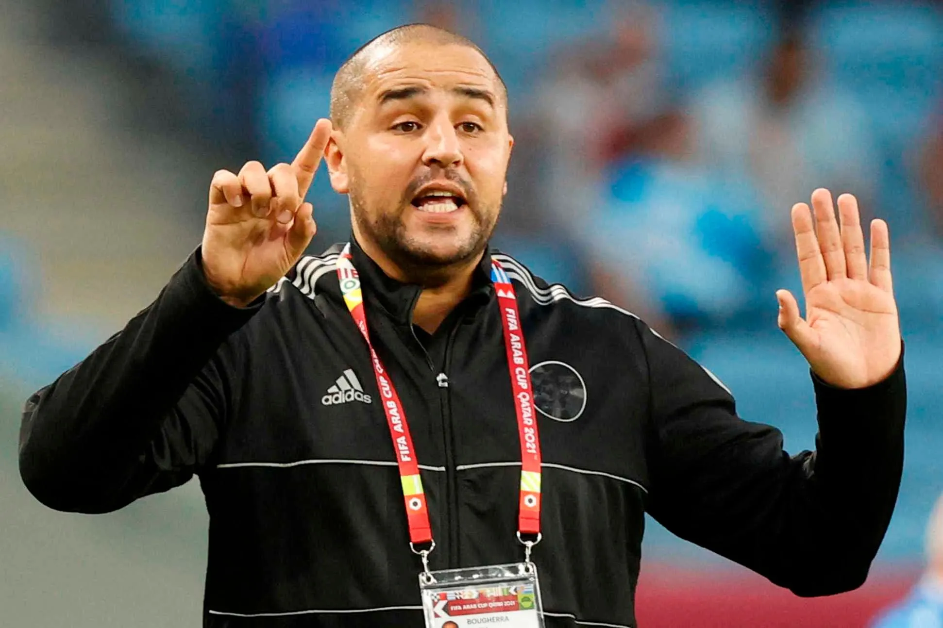 بوقرة: مباريات النسخة الحالية تحتاج أكثر حرارة في اللعب