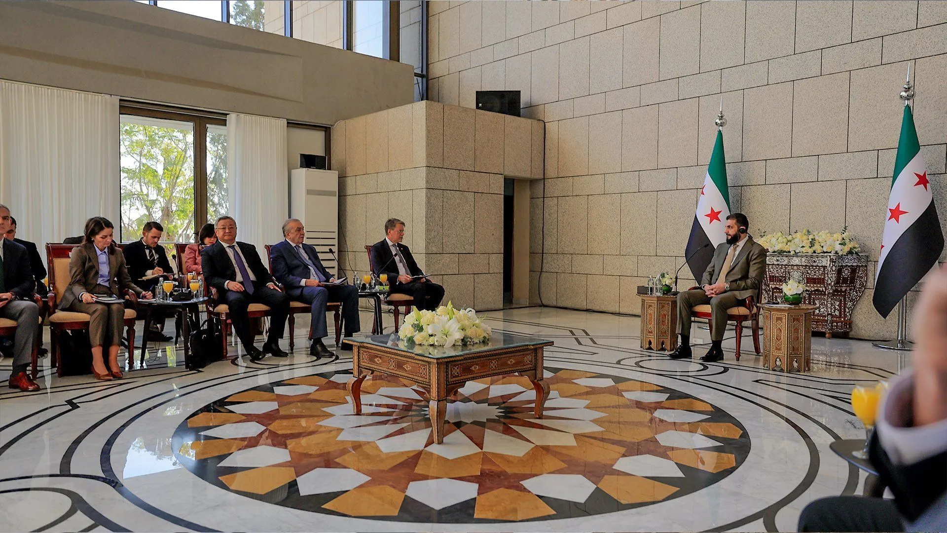 بن جامع في دمشق على رأس وفد يضم ممثلي الدول الأعضاء في مجلس الأمن