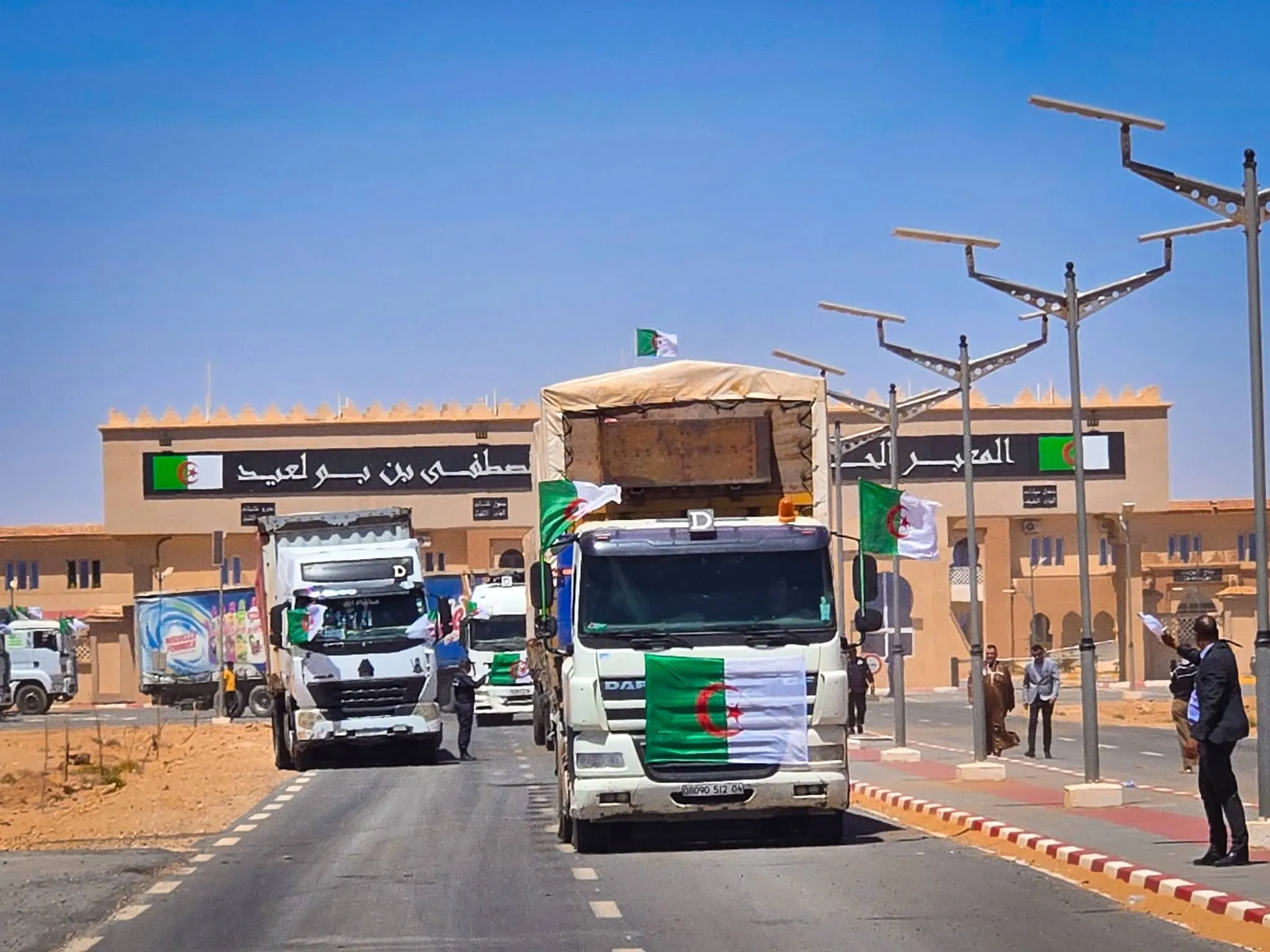 تندوف تفتح بوابة الاقتصاد بمعرض المنتوجات الوطنية