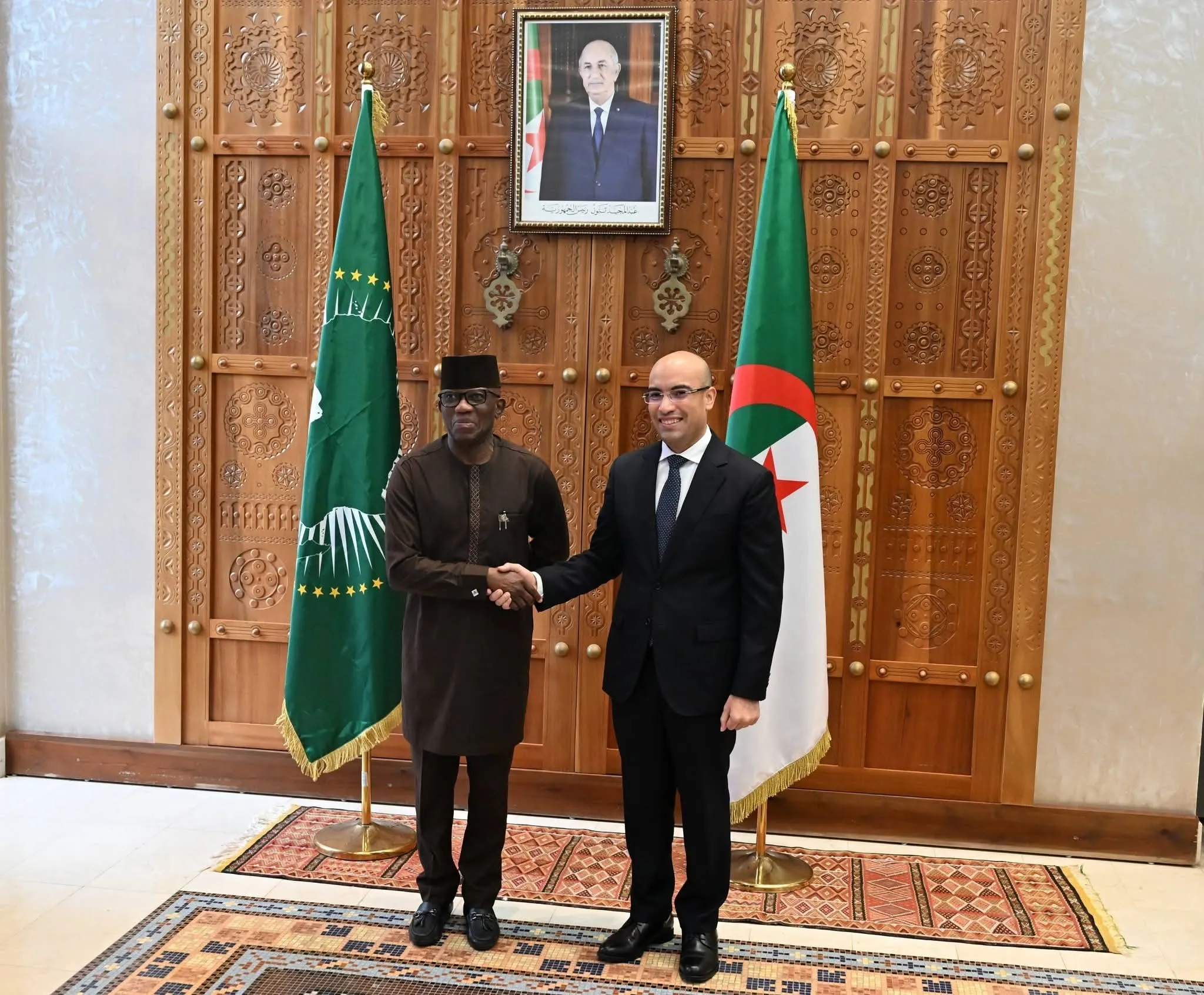 شايب يستقبل مفوض الاتحاد الإفريقي للشؤون السياسية والسلم والأمن