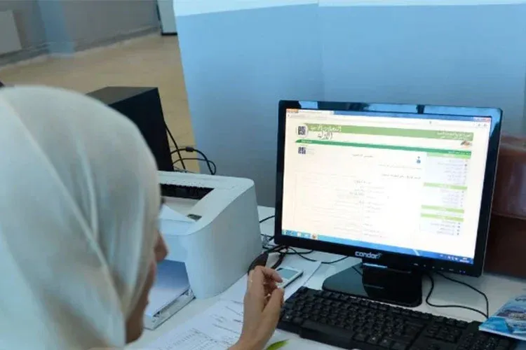 انطلاق التسجيلات الأولية لحاملي البكالوريا غدا الثلاثاء