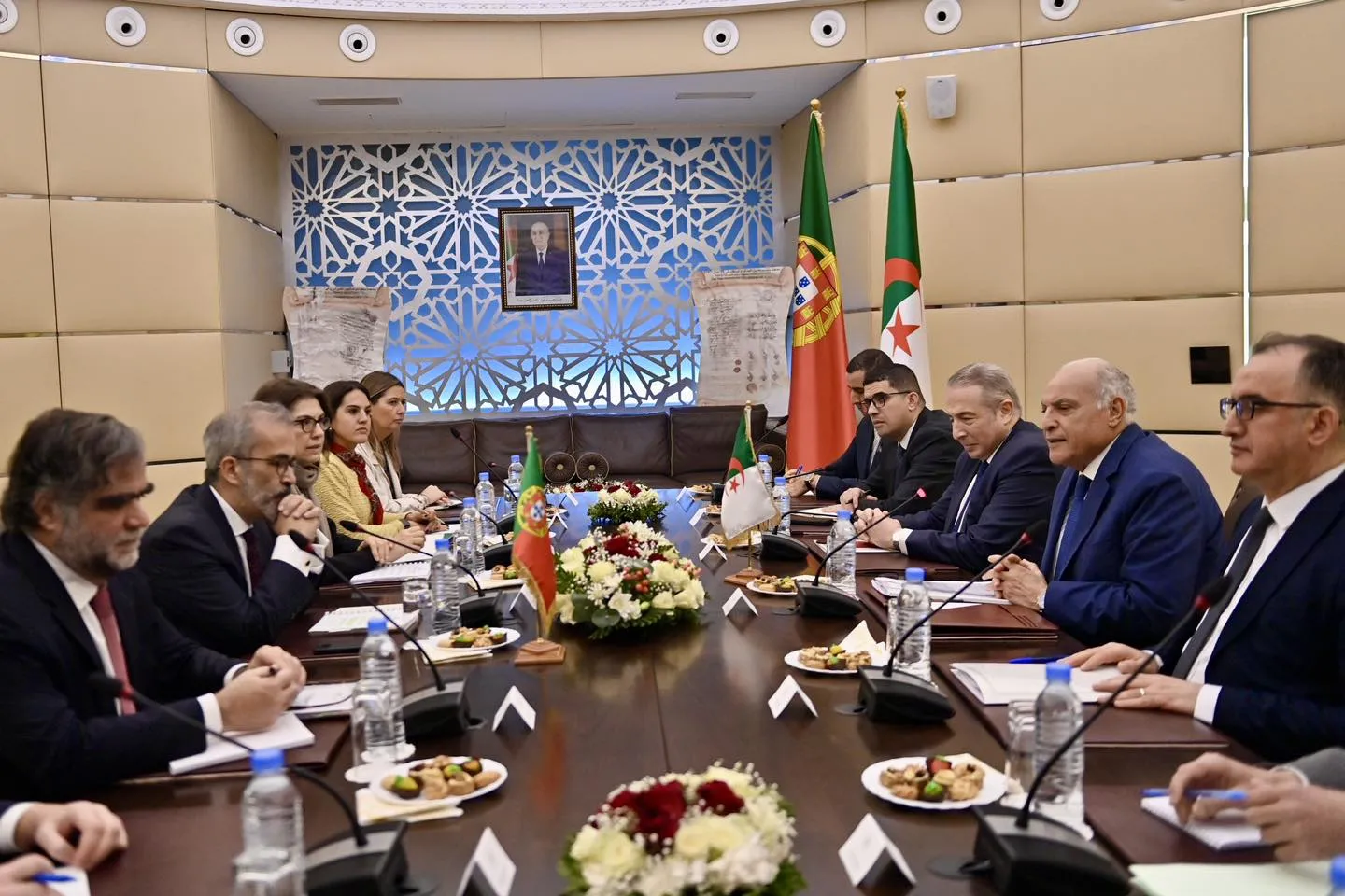 الجزائر-البرتغال:تبادل وجهات النظر والتحاليل في القضايا الدولية والاقليمية