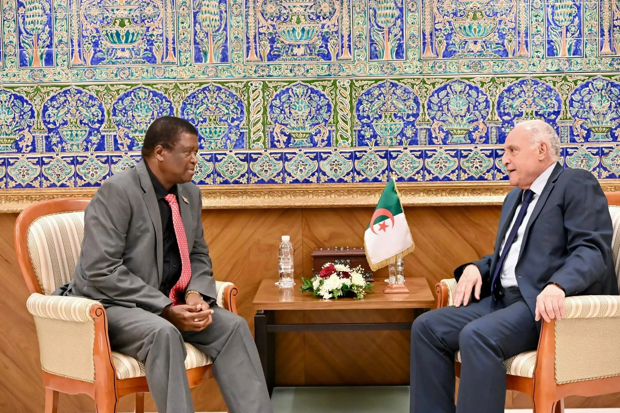 عطاف يستقبل السفير الجديد لمملكة إسواتيني