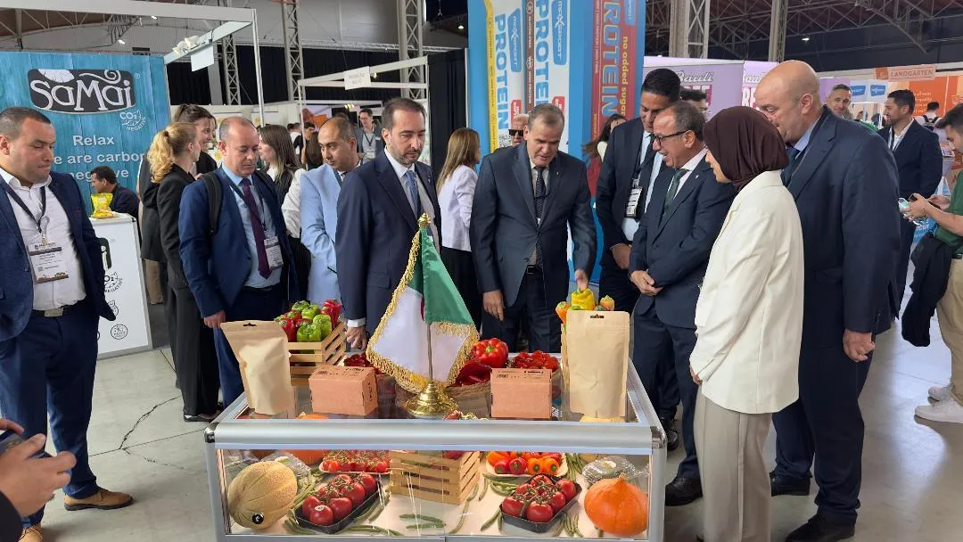 وزارة التجارة الخارجية تفتح باب الترشح لتنظيم معارض الجزائر داخليا وخارجيا