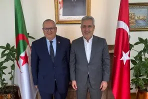 مباحثات حول استثمارات مجمع “ديكينسان” في الجزائر