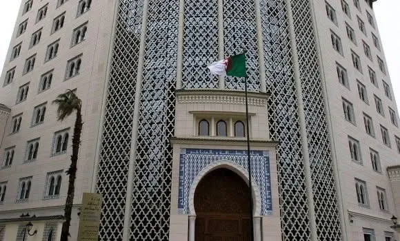 مراقبة مطابقة السيارات المستوردة..إطلاق قريبا منصة إلكترونية لحجز المواعيد