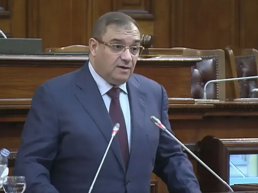 وزير العدل يعرض مشروع قانون القضاء العسكري أمام مجلس الأمة
