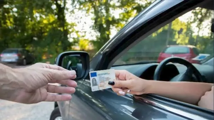 مالطا تدفع لمواطنيها للتوقف عن السياقة