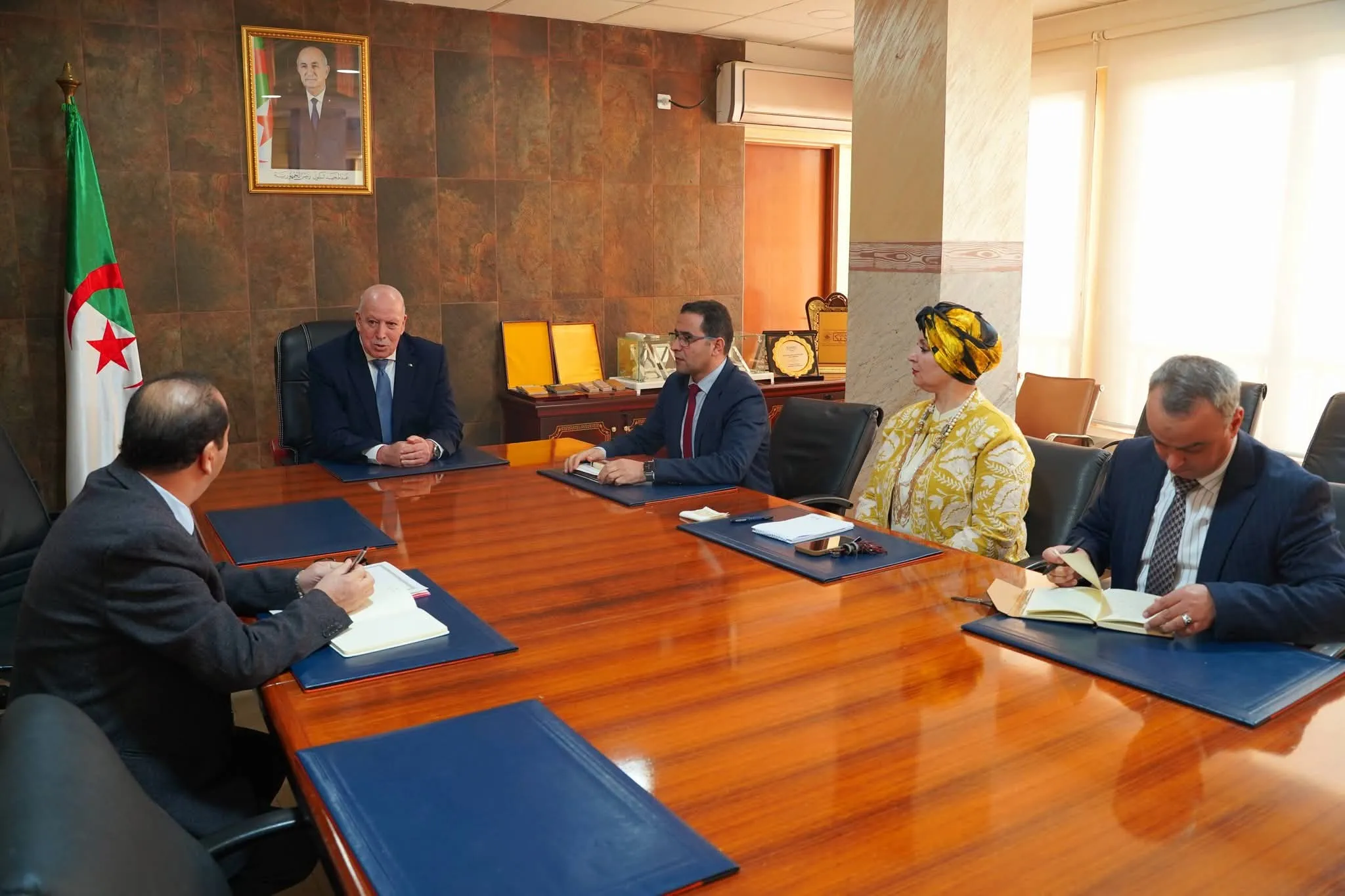 القاضية الجازية جمانة مزعاش مكلفة بتسيير المفتشية العامة لوزارة الصناعة