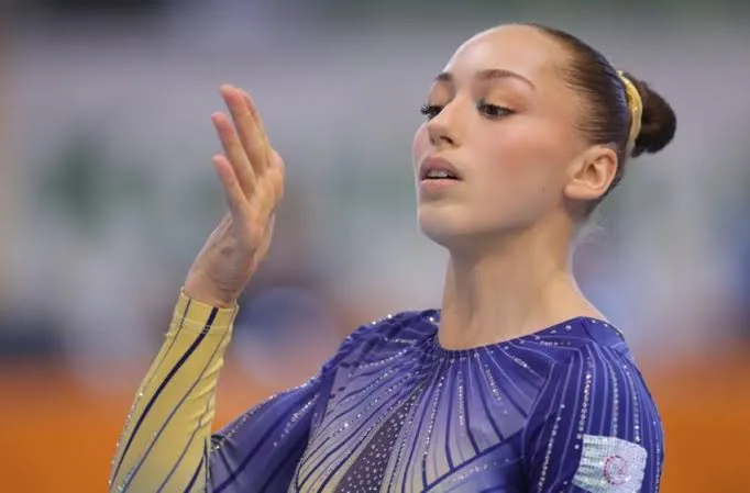 كيليا نمور تسلط الضوء على الرجل العظيم محمد يماني