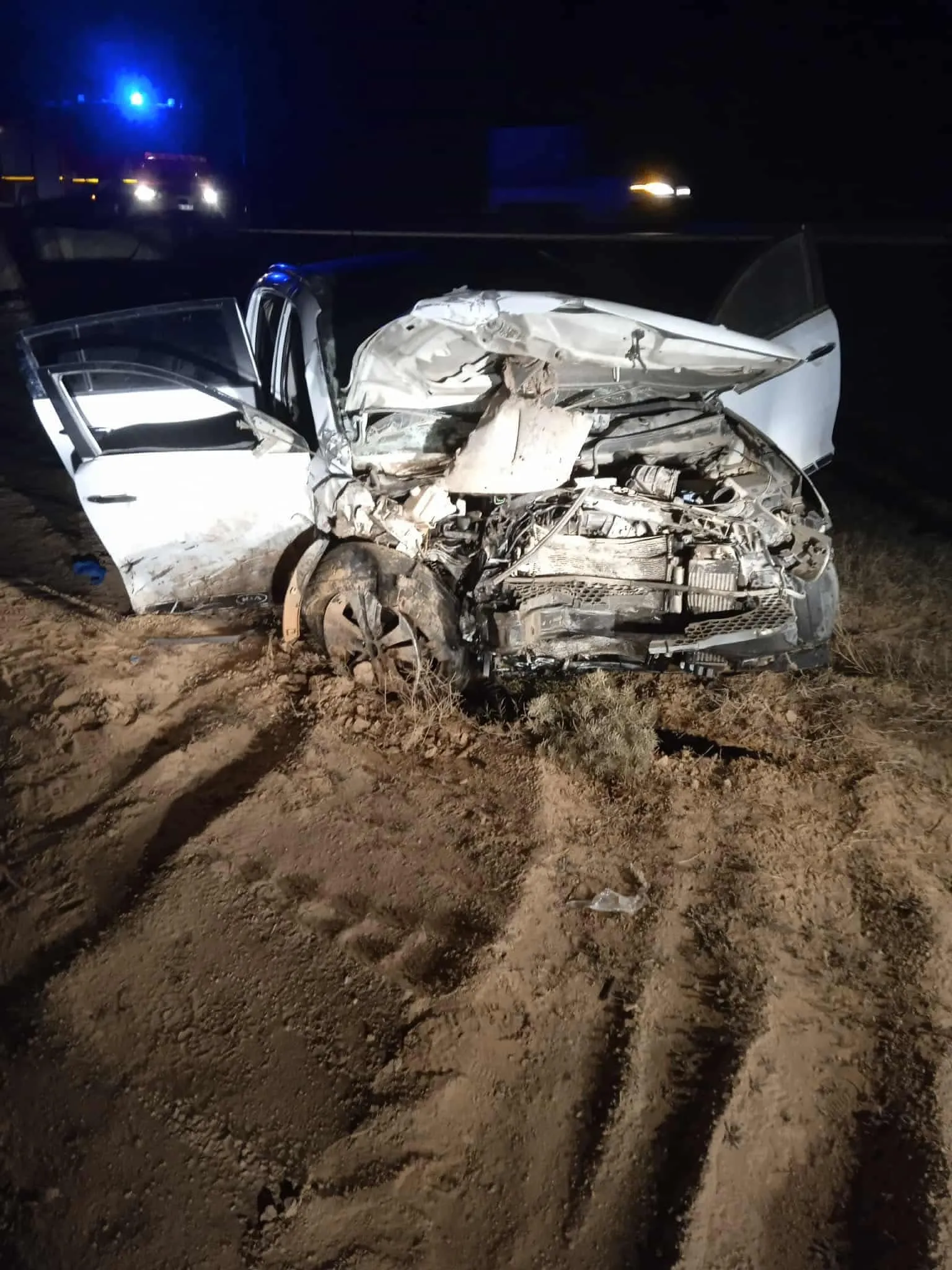 وفاة 3 أشخاص وإصابة 4 آخرين في حادث مرور ببسكرة