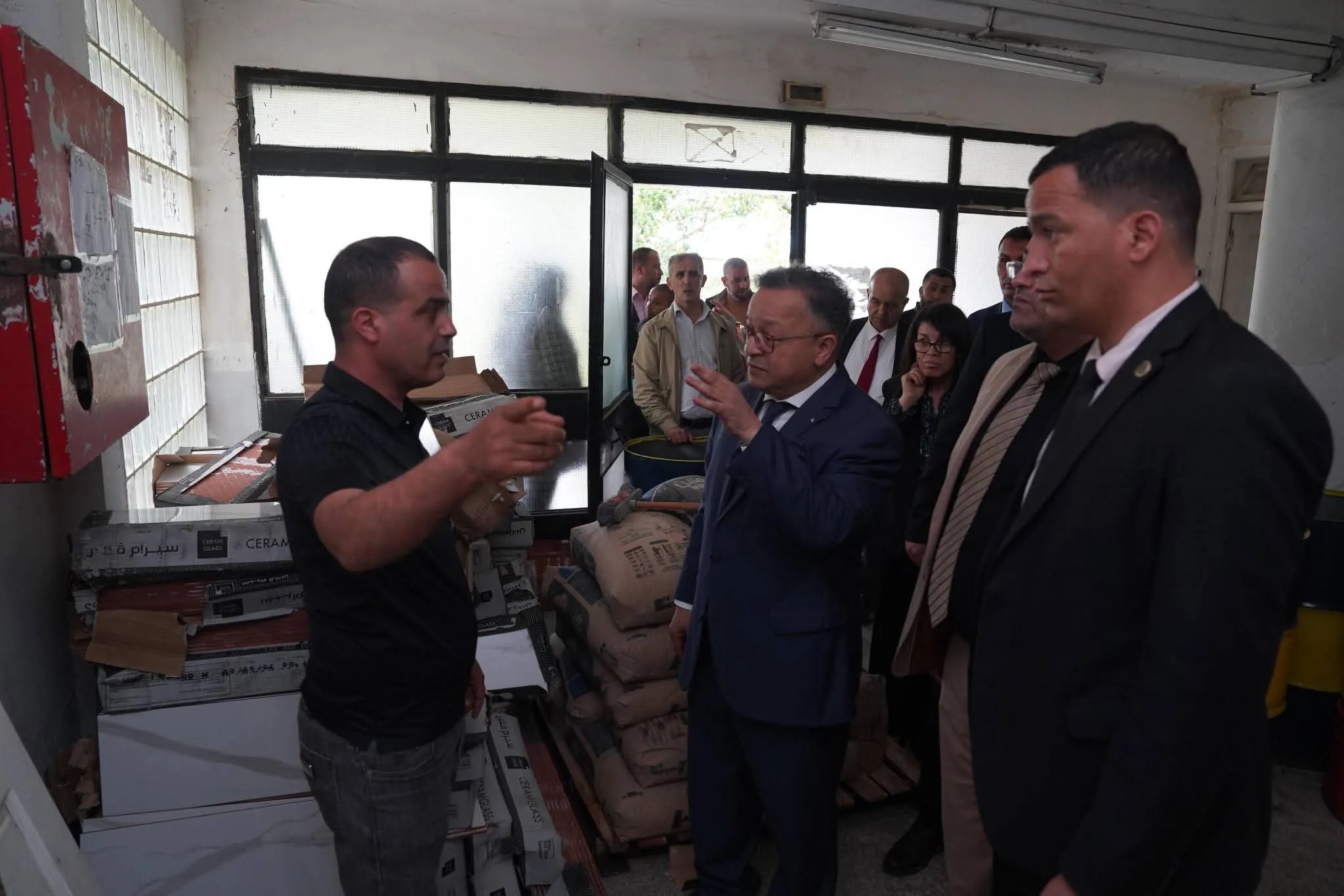 بداري في زيارة ميدانية للإقامة الجامعية بوراوي عمار-الحراش