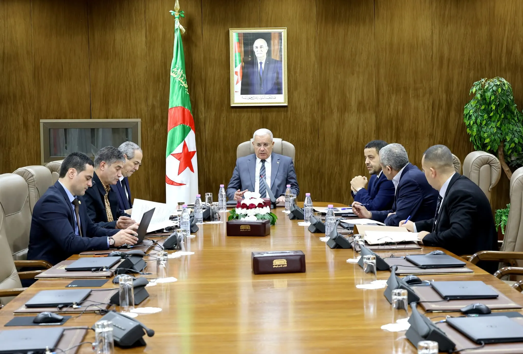 اجتماع تحضيري لتنظيم يوم برلماني حول التحكيم الدولي