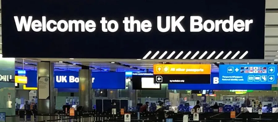 بريطانيا تغير قواعد الدخول