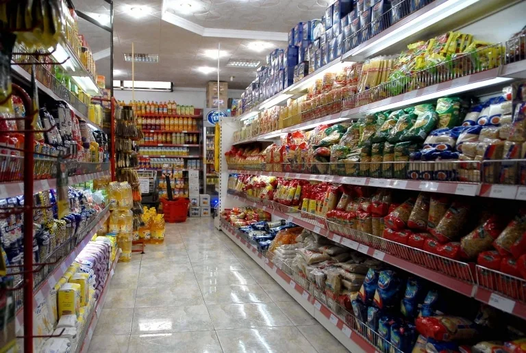 وزارة التجارة تُلزم المتعاملين الاقتصاديين بإشهار الأسعار