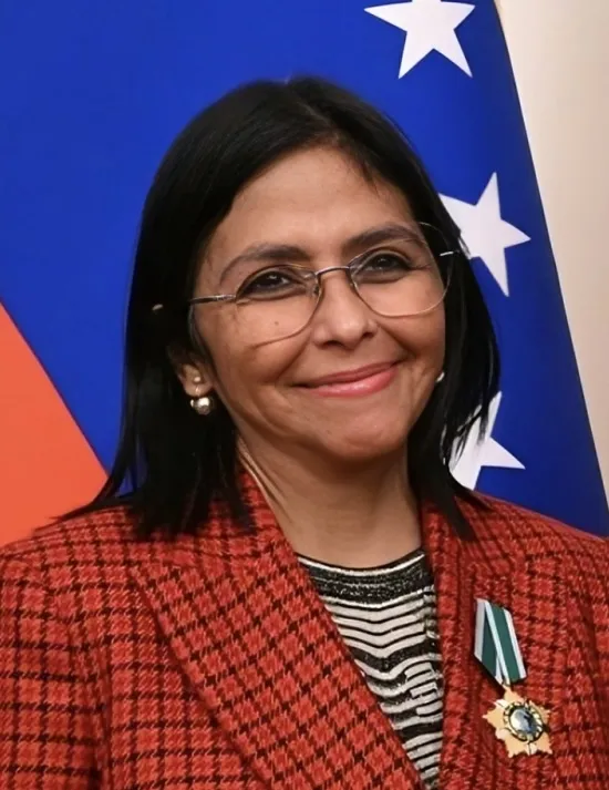 امرأة المرحلة الحرجة: من هي ديلسي رودريغيز حاكمة فنزويلا الجديدة؟