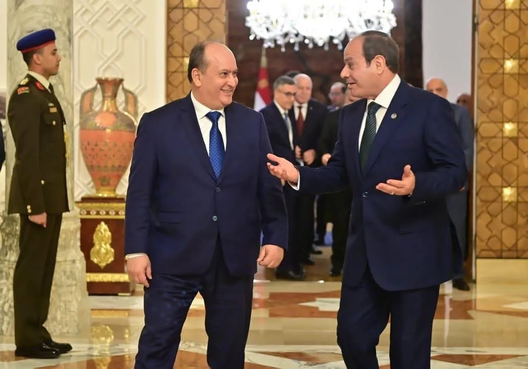 الجزائر - مصر: السيسي يشيد بمستوى العلاقات الثنائية بين البلدين
