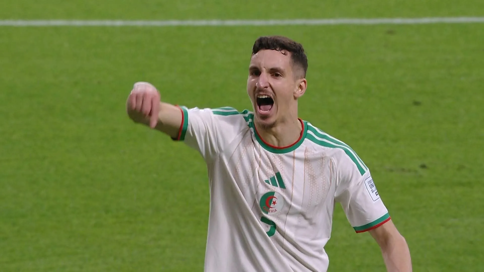 بعد الاقصاء من كأس العرب.. بولبينة يعتذر للجماهير الجزائرية