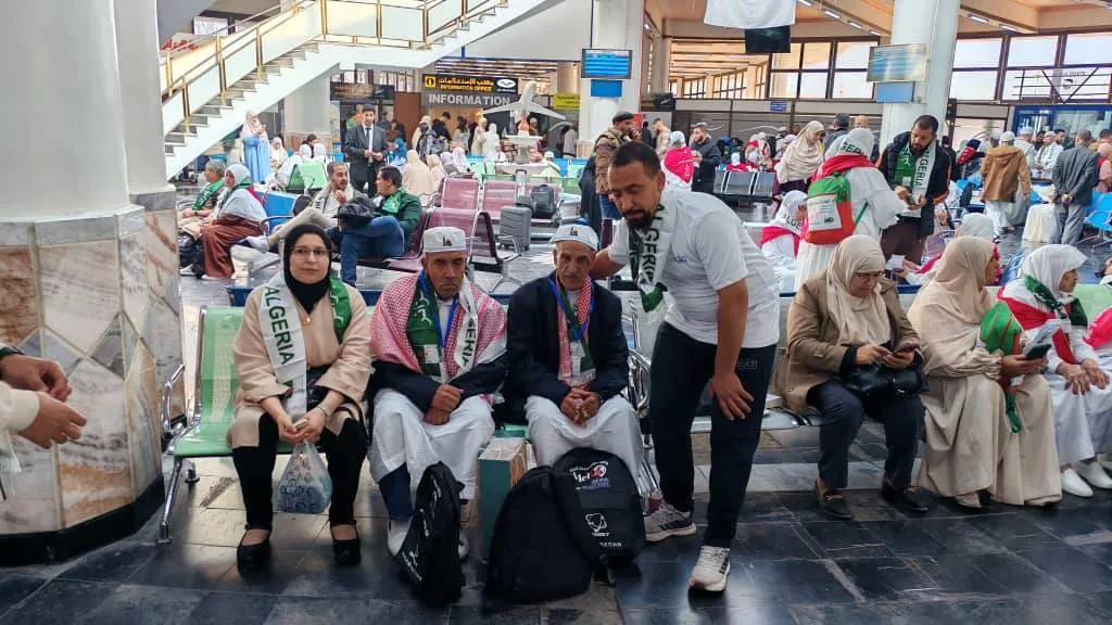 انطلاق أول رحلة من مطار باتنة نحو جدة لتسهيل سفر المعتمرين